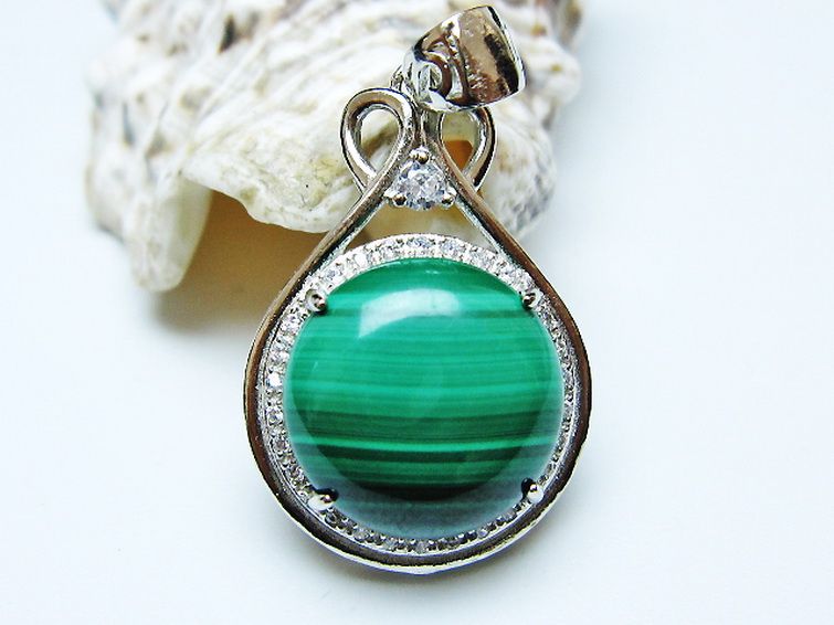 マラカイト ペンダント [t19-3908] 1枚目