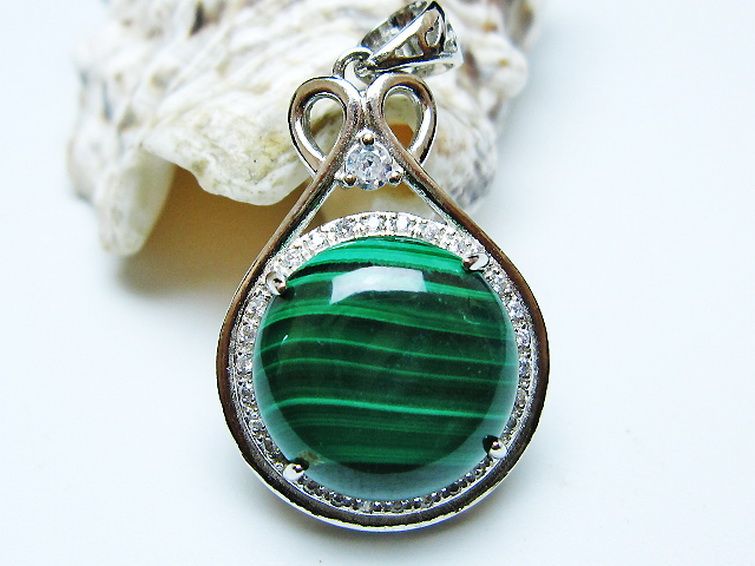 マラカイト ペンダント [t19-3916] 1枚目