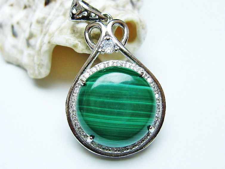 マラカイト ペンダント [t19-3919] 1枚目