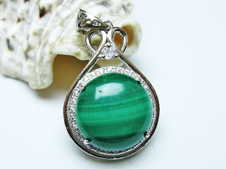 マラカイト ペンダント [t19-3923] 1枚目