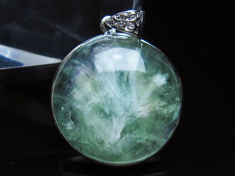 エンジェルフェザー フローライト ペンダント [T21-4565] 1枚目