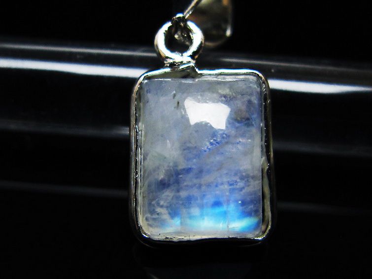 ムーンストーン ペンダント [t22-3269] 1枚目