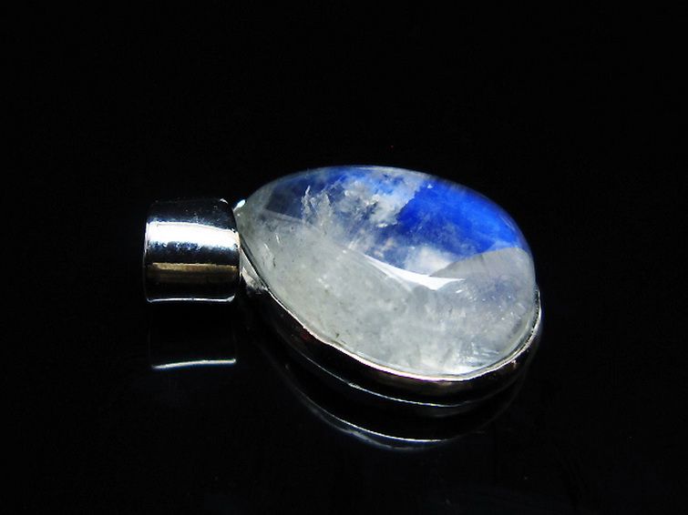 ムーンストーン ペンダント [t22-3305] 1枚目