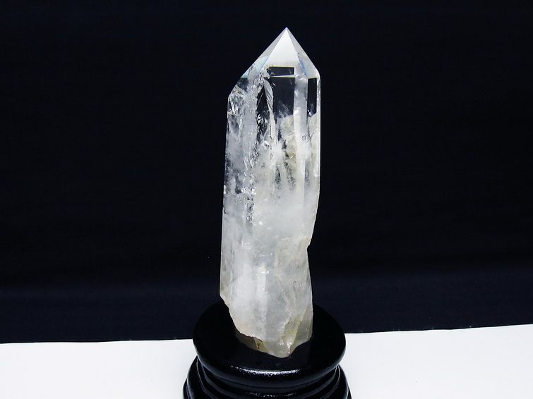 虹入り ヒマラヤ水晶 六角柱[T222-2530] 1枚目