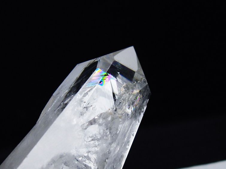 虹入り ヒマラヤ水晶 六角柱[T222-2530] 3枚目