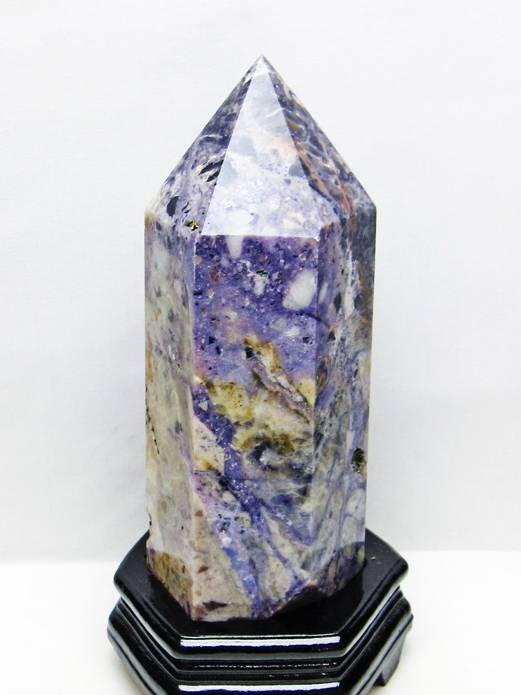 3.3Kg アメリカ　ユタ州産 ティファニーストーン 六角柱 [t222-2553] 1枚目