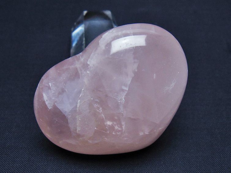 ローズクォーツハート 置物[T225-8501] 2枚目