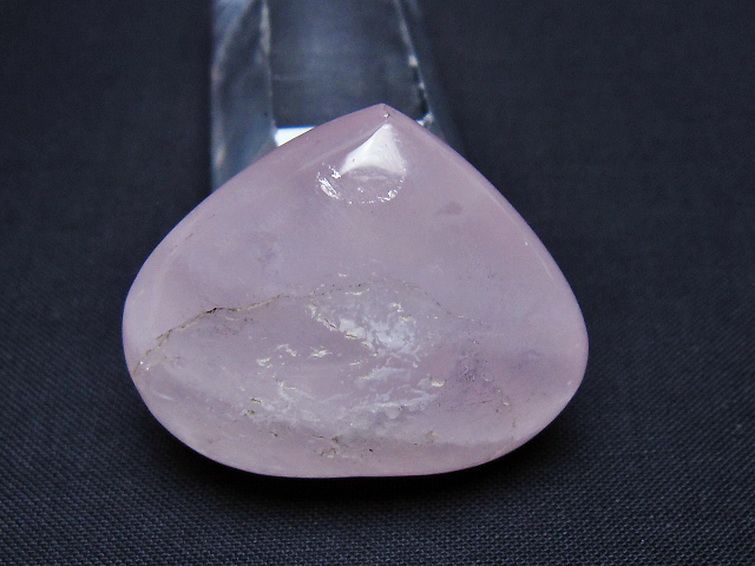 ローズクォーツハート 置物[T225-8558] 3枚目