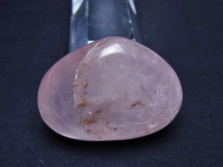 ローズクォーツハート 置物[T225-8578] 3枚目