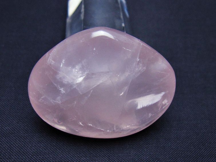 ローズクォーツハート 置物[T225-8580] 3枚目