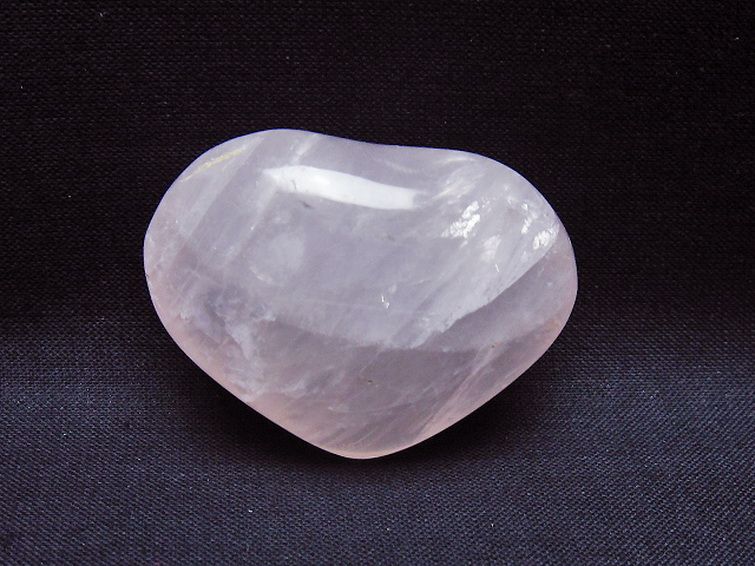 ローズクォーツハート 置物 [t225-8657] 1枚目