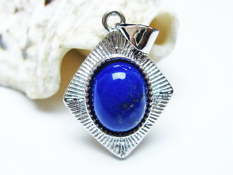 ラピスラズリ ペンダント [t25-40988]