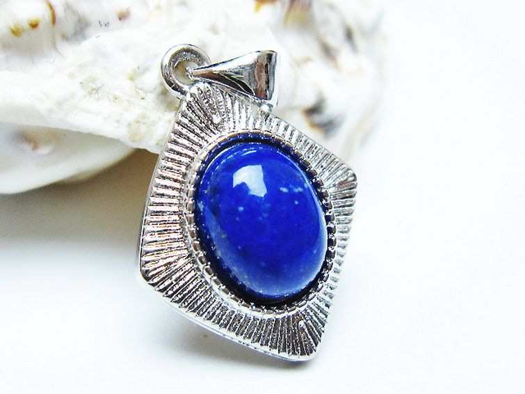 ラピスラズリ ペンダント [t25-40993]