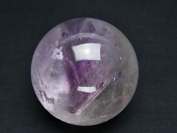 アメジスト 丸玉 50mm [t259-13451] 1枚目