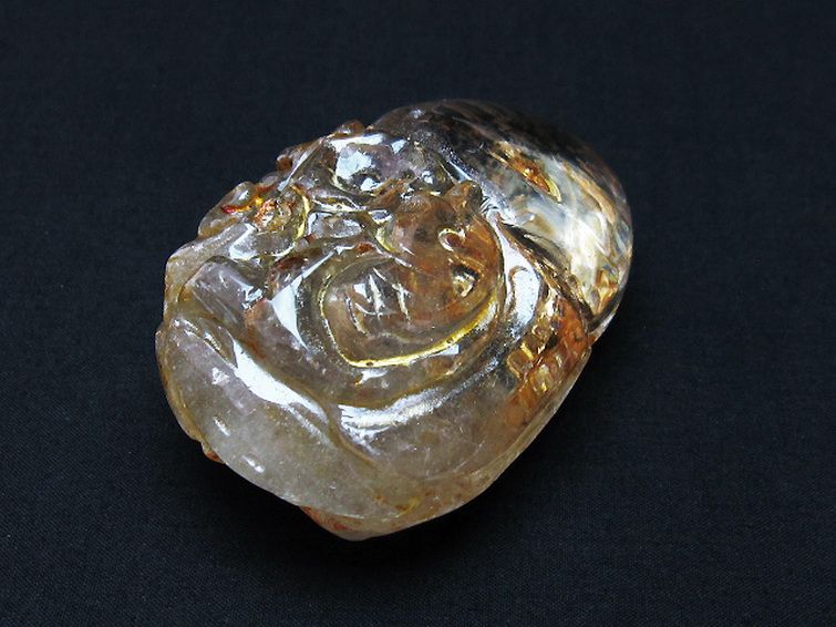 ヒマラヤ水晶 手彫り 魚 置物 [t261-1115] 1枚目