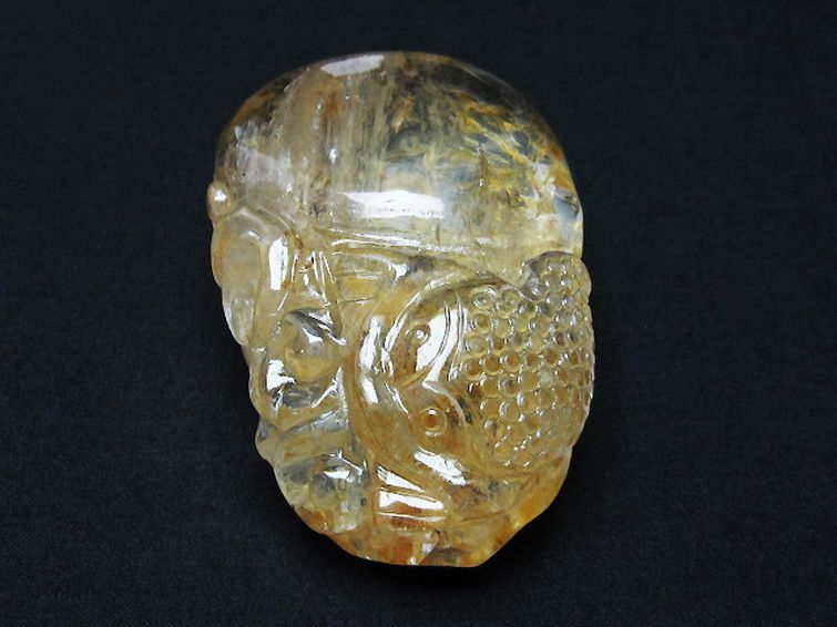 ヒマラヤ水晶 手彫り 魚 置物 [t261-1143] 1枚目