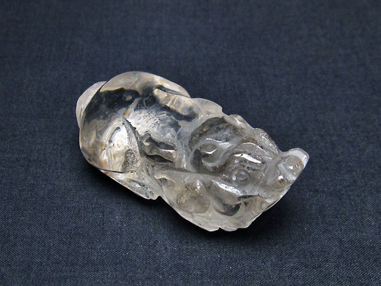 ヒマラヤ水晶 ヒキュウ 貔貅 置物 [t261-1184] 1枚目
