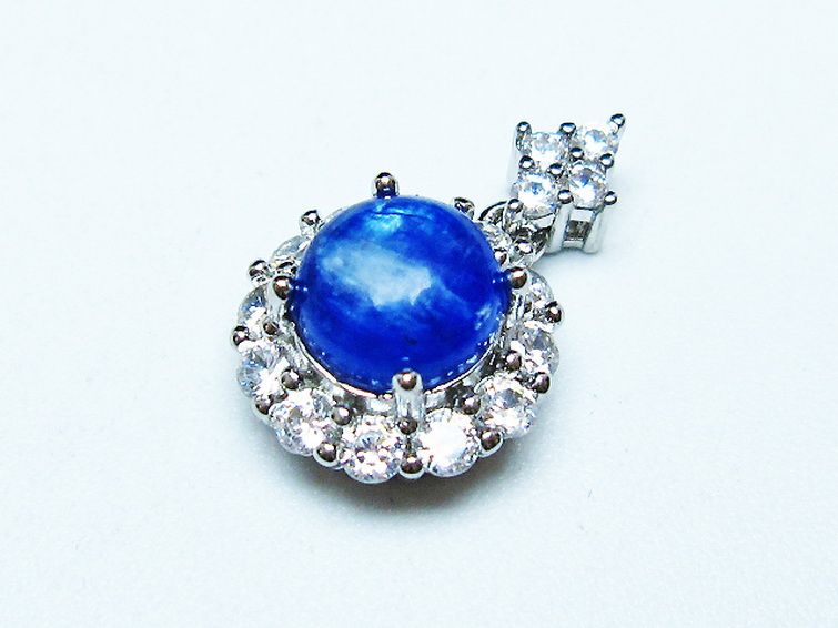 カイヤナイト ペンダント [t273-4133]