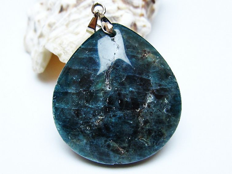 アパタイト ペンダント [T278-1521] 1枚目