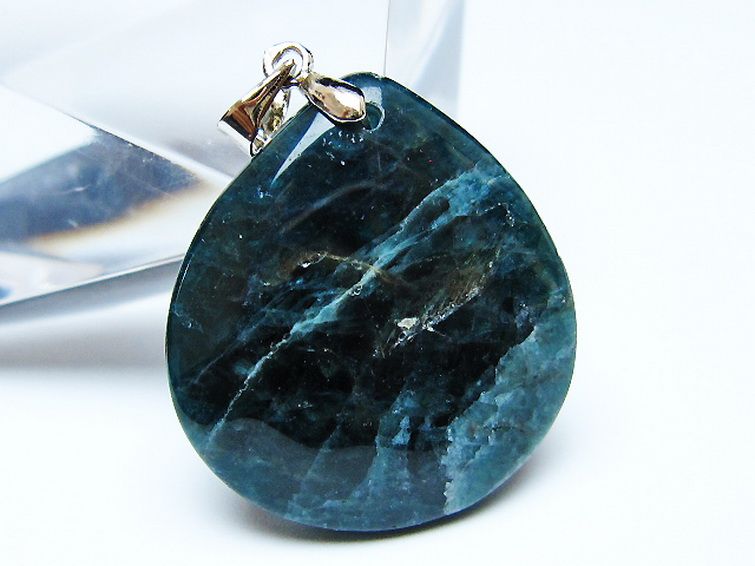 アパタイト ペンダント [t278-1532] 1枚目