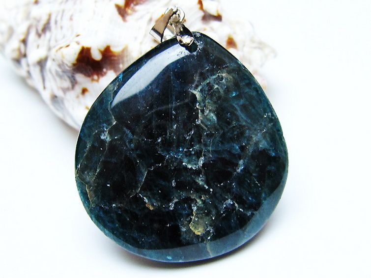 アパタイト ペンダント [T278-1564] 1枚目