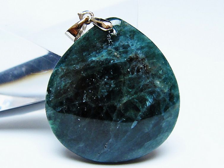 アパタイト ペンダント [t278-1566] 2枚目