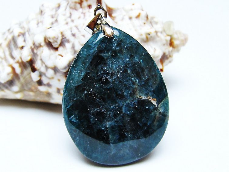 アパタイト ペンダント [t278-1600] 1枚目
