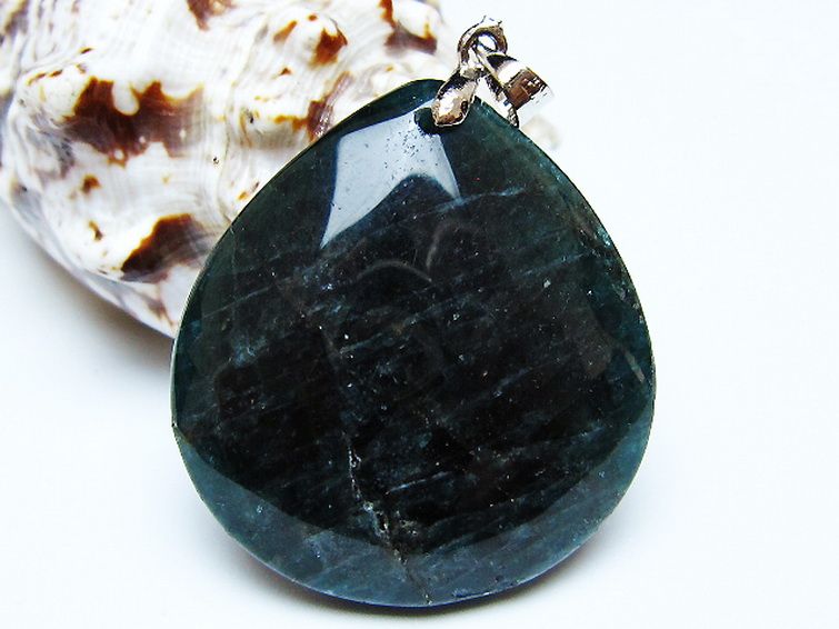 アパタイト ペンダント [t278-1605] 1枚目