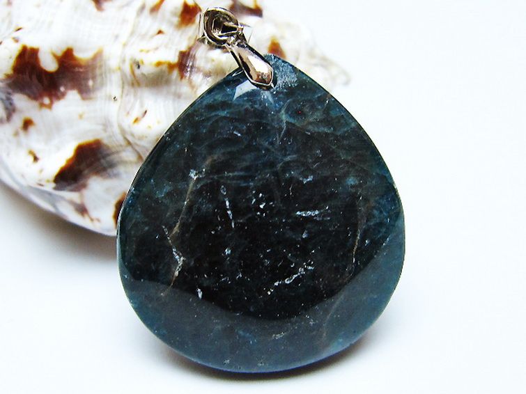 アパタイト ペンダント [t278-1628] 1枚目