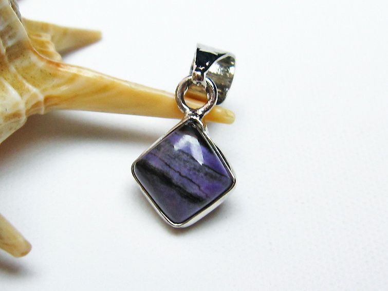 スギライト ペンダント [t291-4267] 1枚目