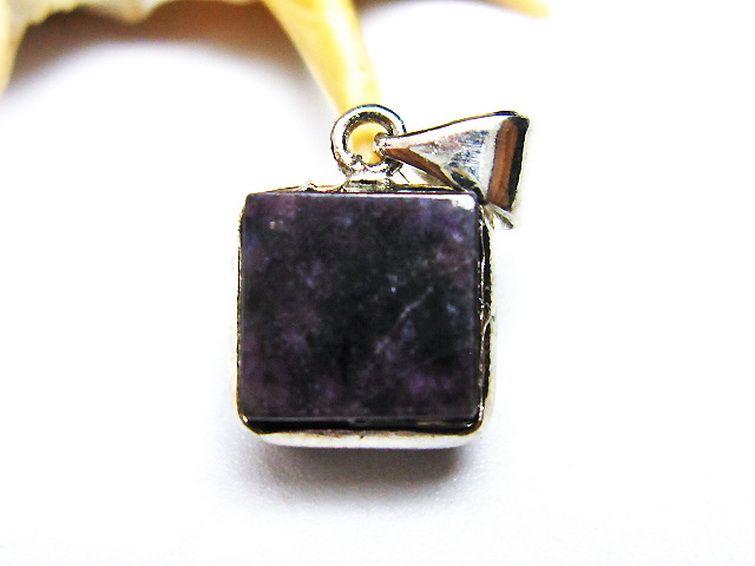 スギライト ペンダント [t291-4602] 2枚目