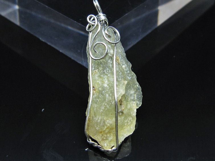 リビアングラス ペンダント [t298-1018] 2枚目