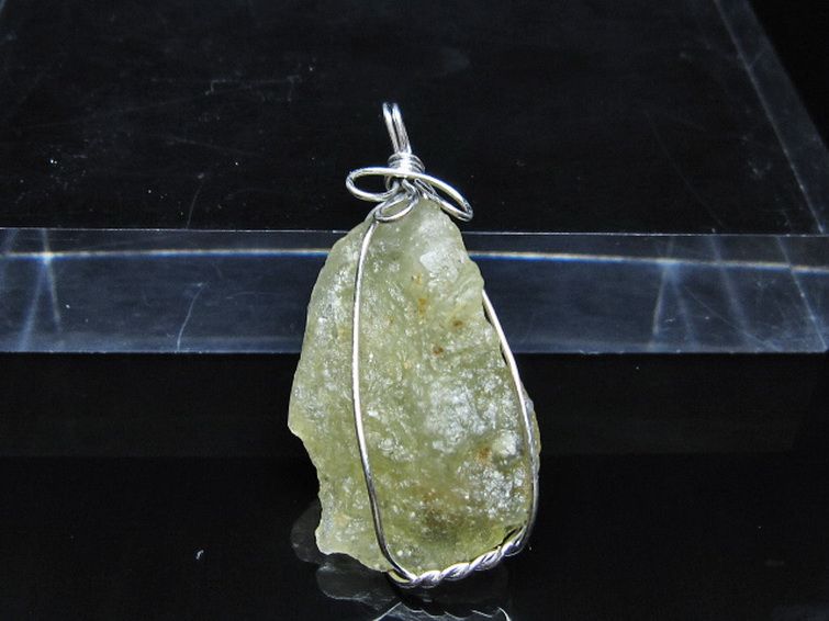 リビアングラス ペンダント [t298-1026] 1枚目