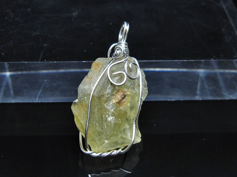 リビアングラス ペンダント [t298-1045] 1枚目