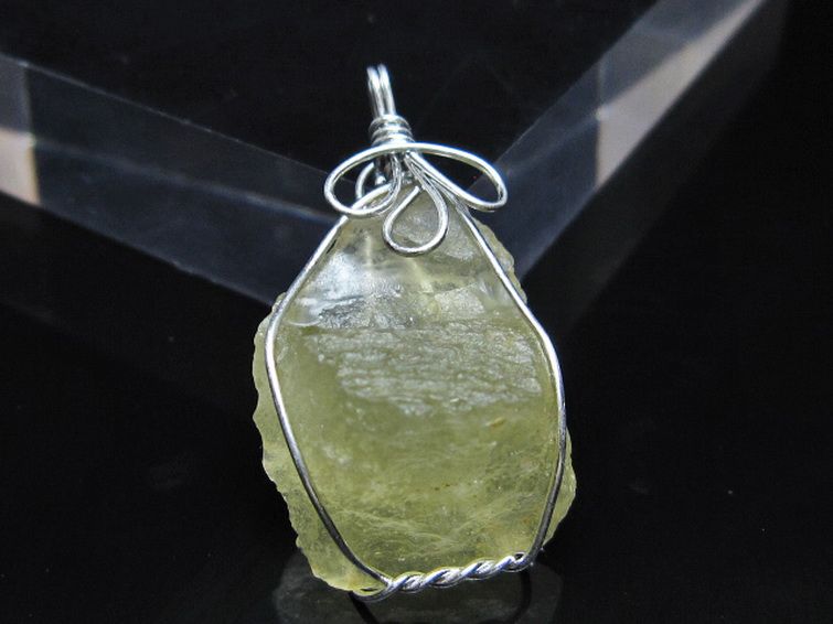 リビアングラス ペンダント [t298-1064] 2枚目