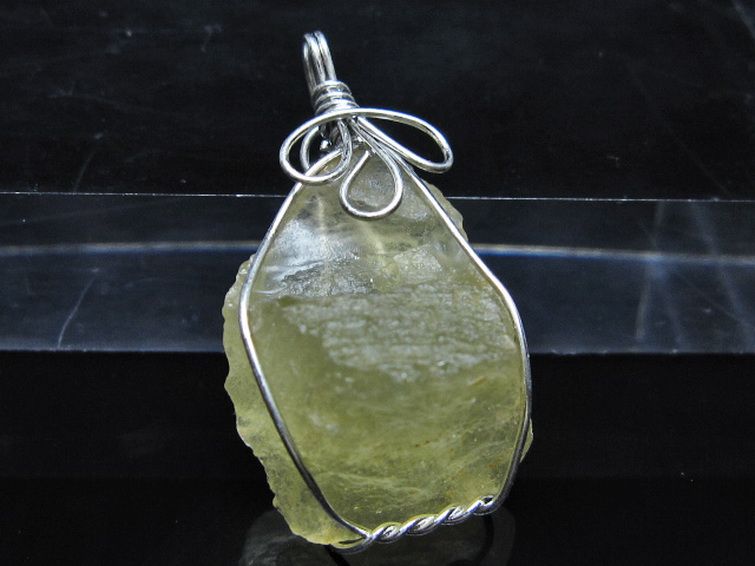 リビアングラス ペンダント [t298-1064] 3枚目