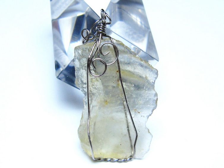 リビアングラス ペンダント [t298-788] 3枚目