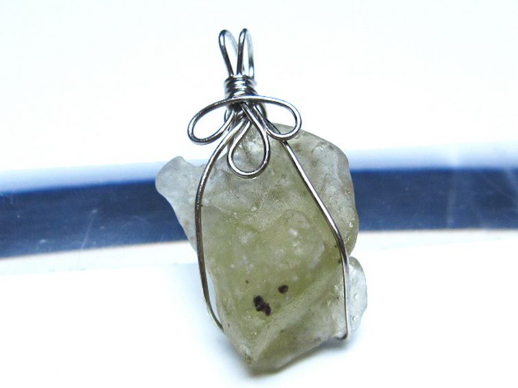 リビアングラス ペンダント [t298-800] 2枚目