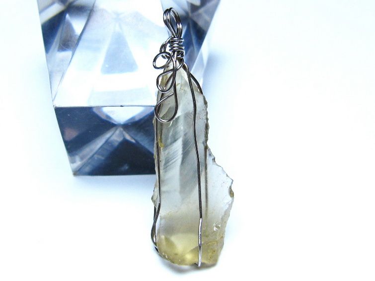 リビアングラス ペンダント [t298-809] 3枚目