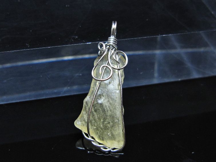 リビアングラス ペンダント [t298-820] 1枚目