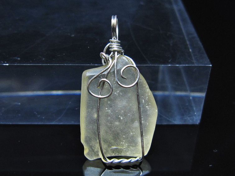 リビアングラス ペンダント [t298-824] 1枚目