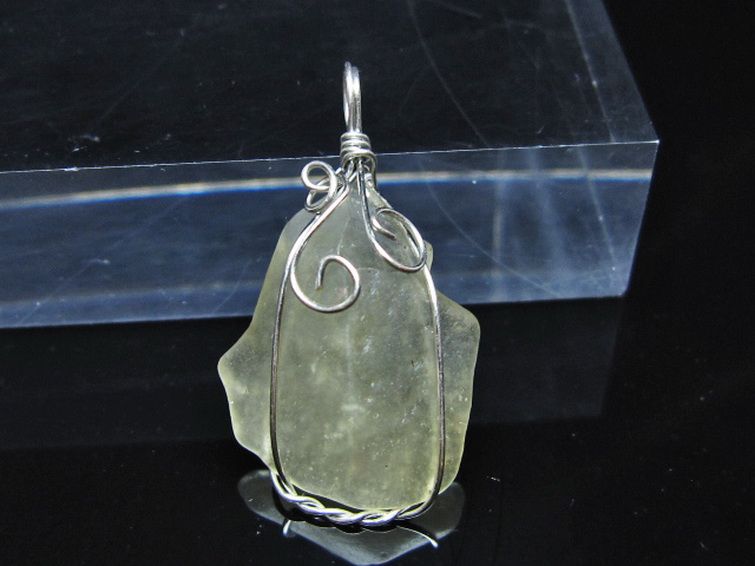 リビアングラス ペンダント [t298-828] 1枚目