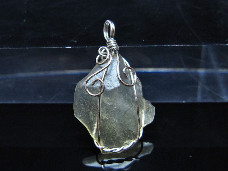 リビアングラス ペンダント [t298-869] 1枚目