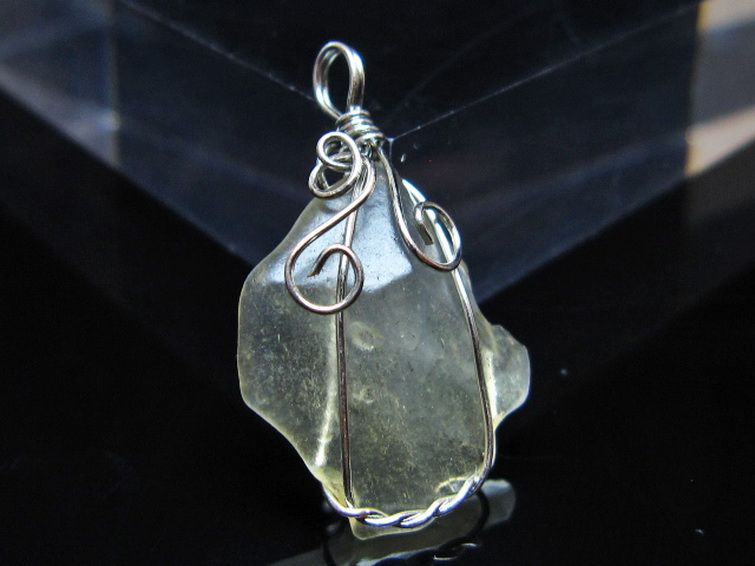 リビアングラス ペンダント [t298-869] 2枚目