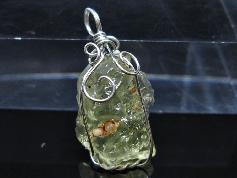 リビアングラス ペンダント [t298-876] 3枚目