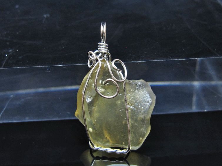 リビアングラス ペンダント [t298-880] 1枚目