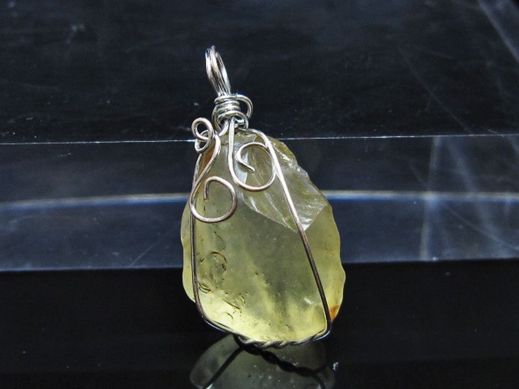 リビアングラス ペンダント [t298-882] 1枚目