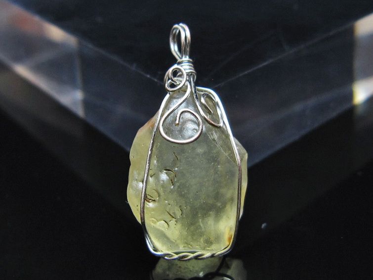 リビアングラス ペンダント [t298-882] 2枚目