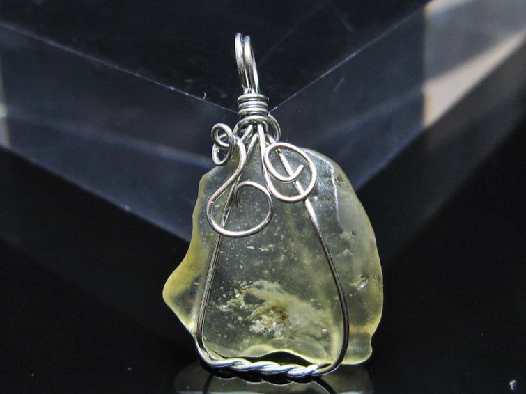 リビアングラス ペンダント [t298-890] 1枚目