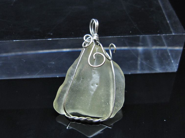 リビアングラス ペンダント [t298-922] 1枚目